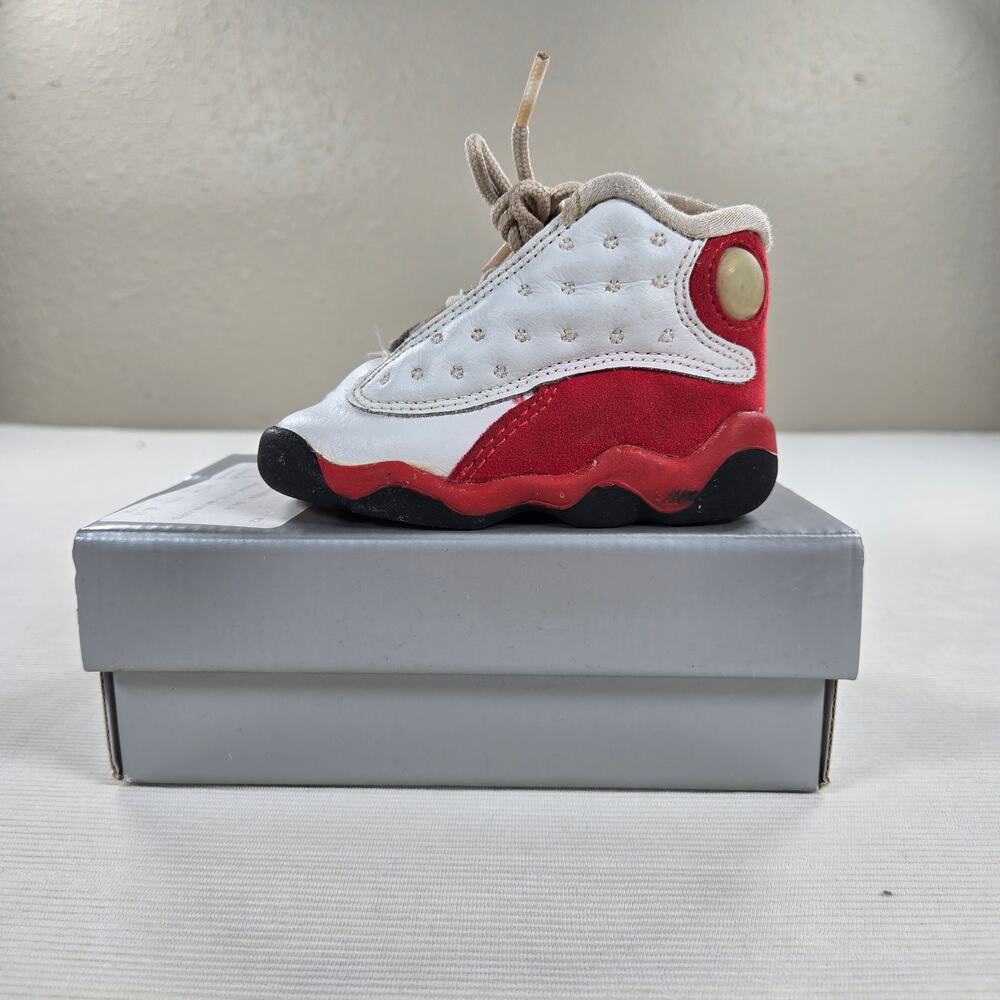 Vintage 1997 Nike Air Jordan Retro 13 "Chicago" Shoes Toddler Size 4C